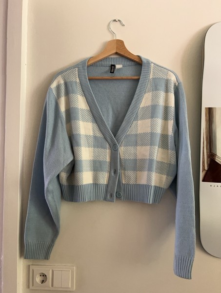 Blue checkered cropped cardigan