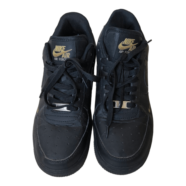 Juodi Nike sportiniai bateliai