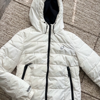 valkoinen Superdry toppatakki 