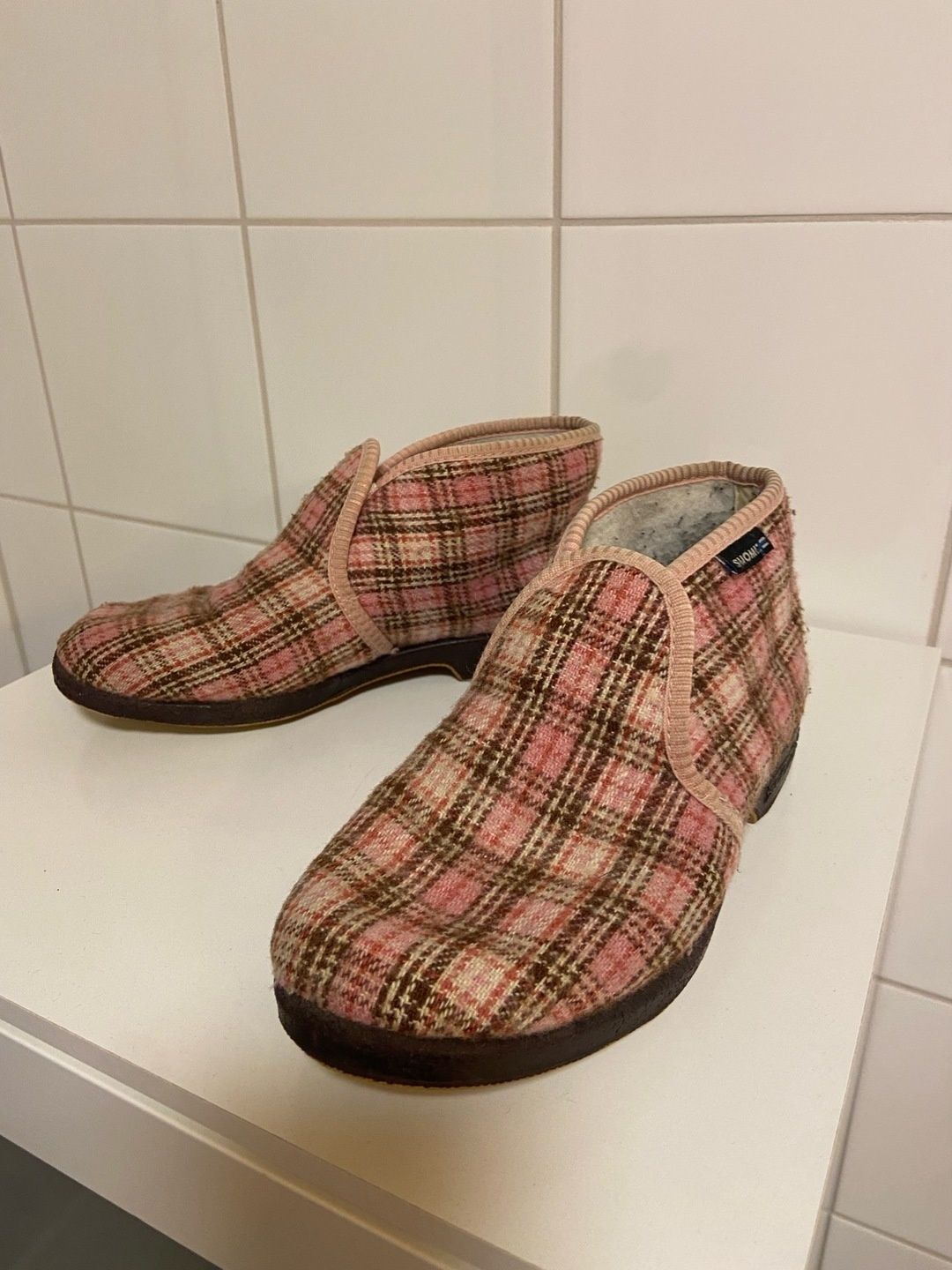 Reinot (vaaleanpunaiset ja ruskeat)