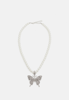 Silver necklace