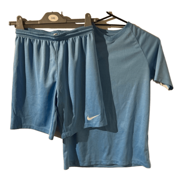 Nike lyseblåt sportssæt