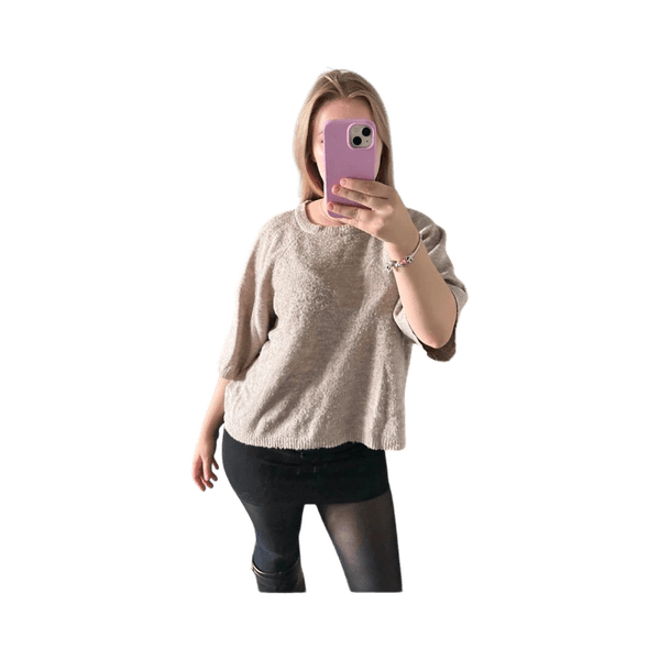 Beige neulepusero