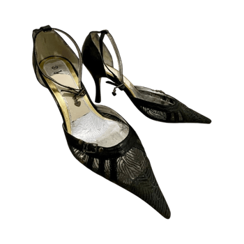 Mustat kitten heels korkokengät