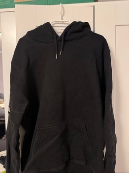 Schwarzer Ama Studios Hoodie