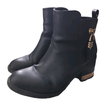 Xit boots