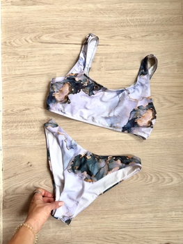 Käyttämättömät bikinit