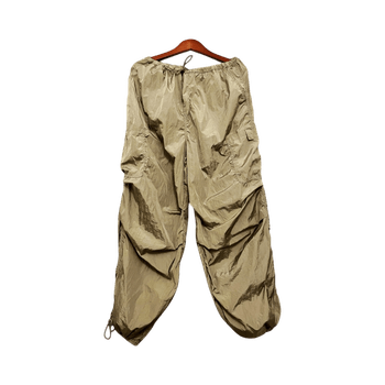 Leveät cargo-housut