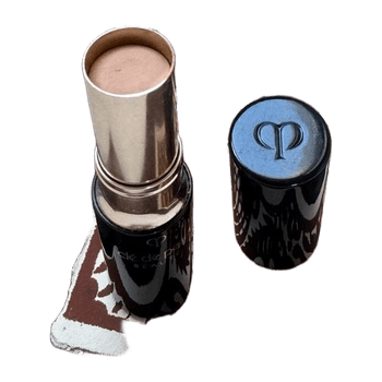 Cle de peau beauty product
