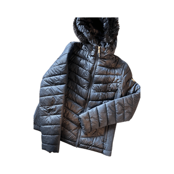 Tummansininen toppatakki hupulla