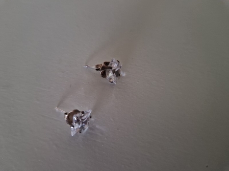 Crystal stud earrings