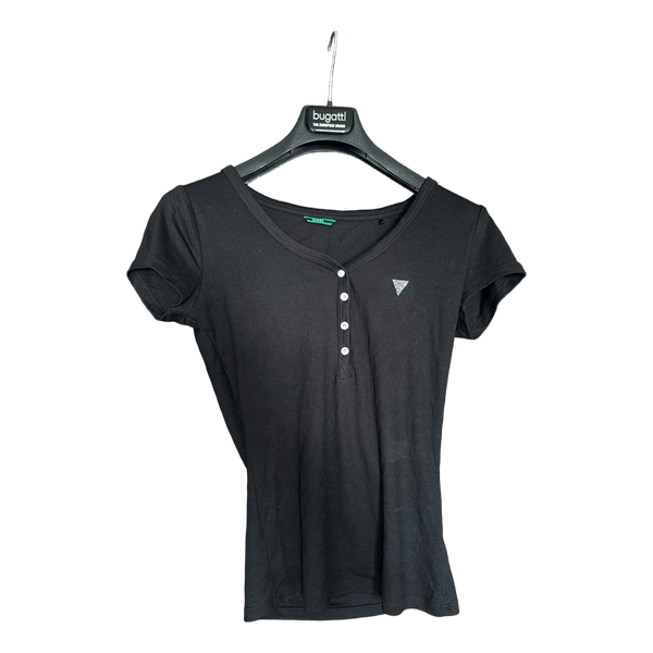 Black buttoned top