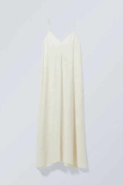 Volume Maxi Dress