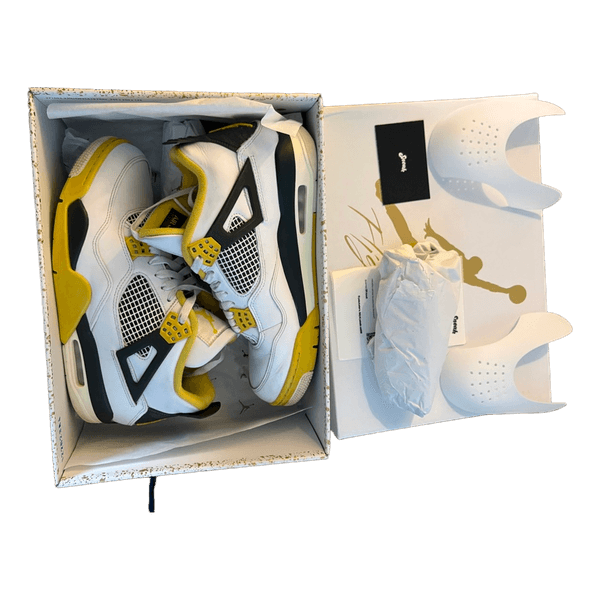Air Jordan 4 Retro Vivid Sulfur