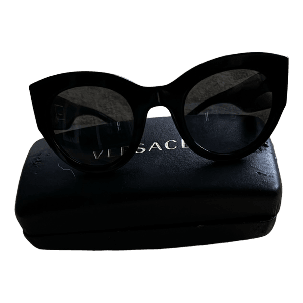Versace Tribute mustat aurinkolasit