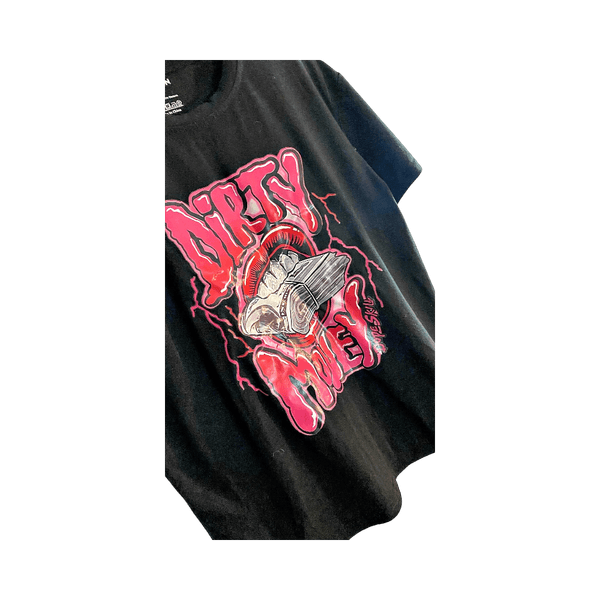 Musta T-paita