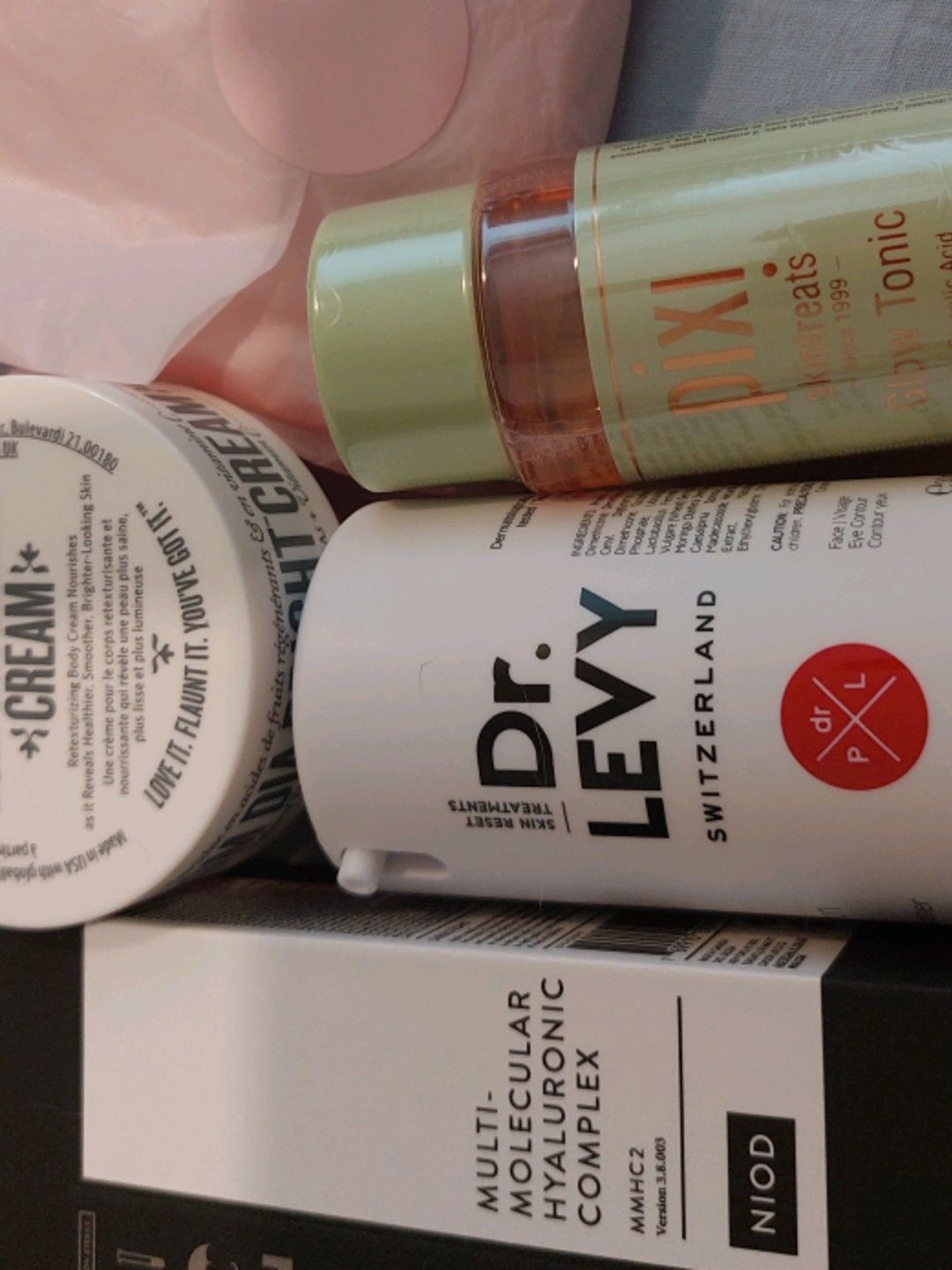 Ihonhoitosetti beauty product