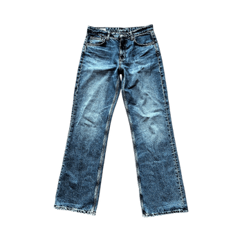 Siniset leveälahkeiset farkut