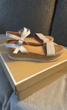 Valkoiset glitter sandaalit