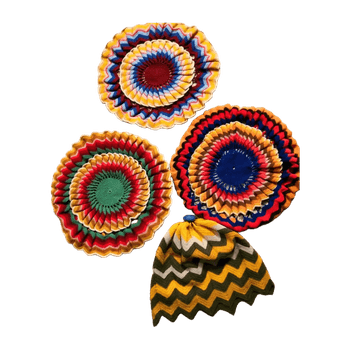 Käsinvirkattu accessory