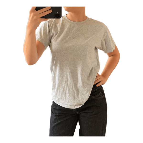 Grå t-shirt