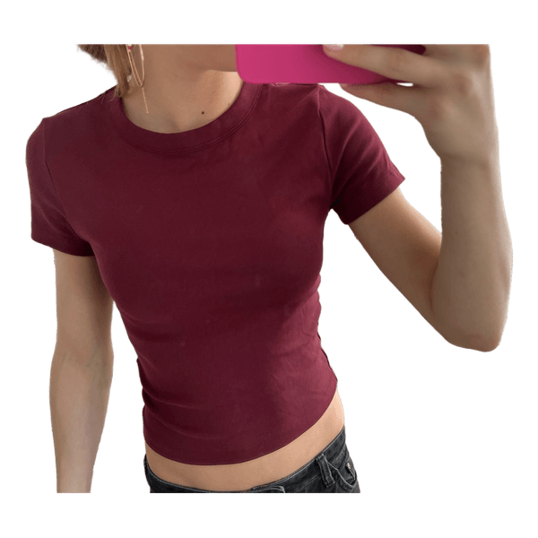 Rød t-shirt