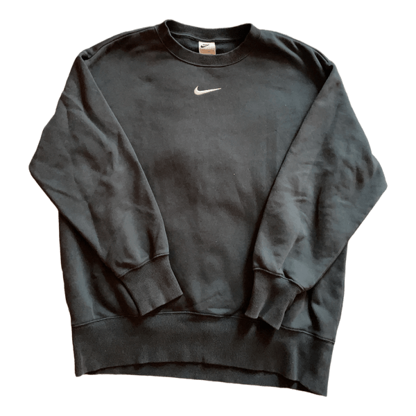 Black Nike sweatshirt