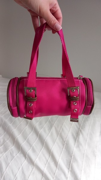 Pinkki laukku