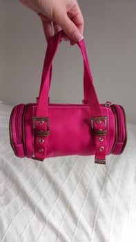 Pinkki laukku