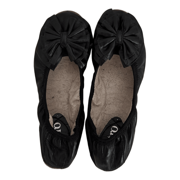 Black leather ballet flats