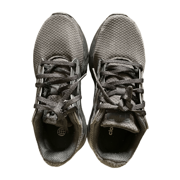Adidas Cloudfoam running shoes