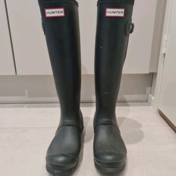Hunter shoes