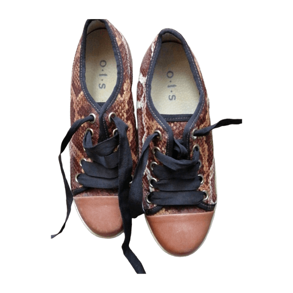 O.i.s sneakers