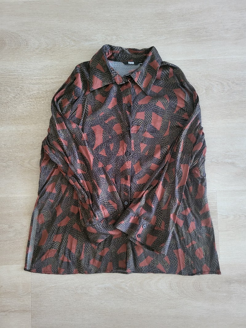 Uhana Kara Shirt Serpent kauluspaita