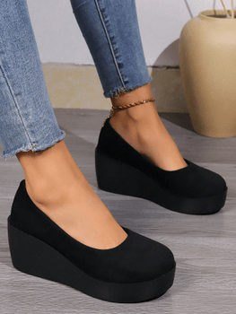Wedge slip-on shoes
