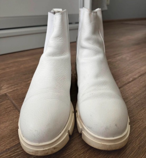 White leather Chelsea boots