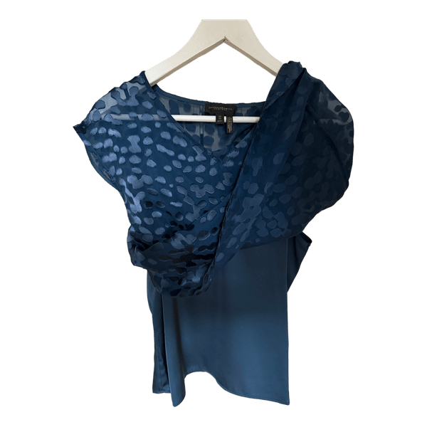 Blue patterned top