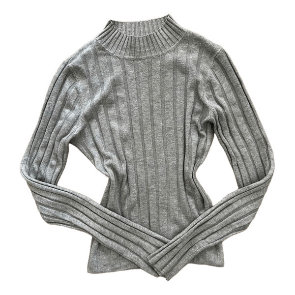 Grey ribbed turtleneck sweater