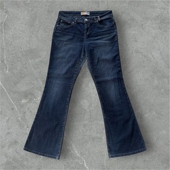 Y2K matalavyötäröiset bootcut farkut kromisilla takataskuilla
