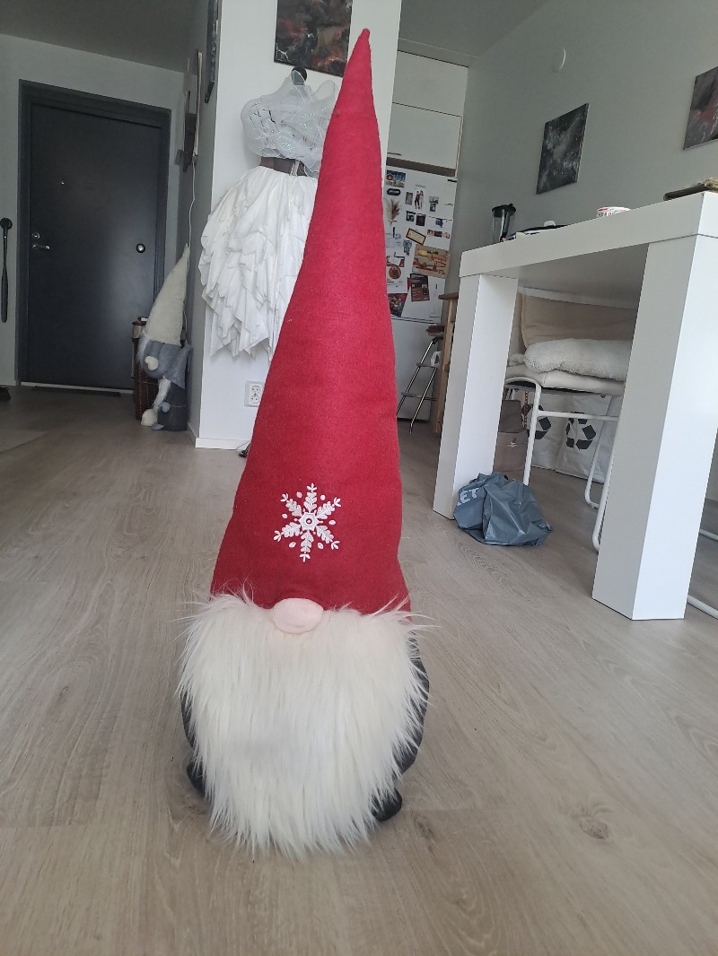 jouluinen tonttukoriste