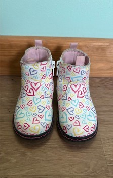 White heart print boots