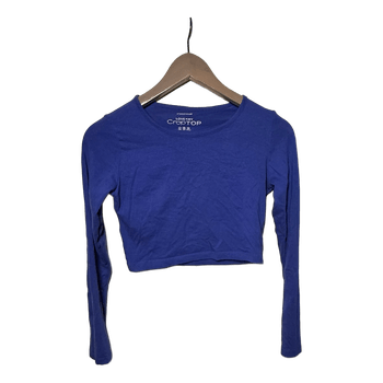 Blue long-sleeved crop top