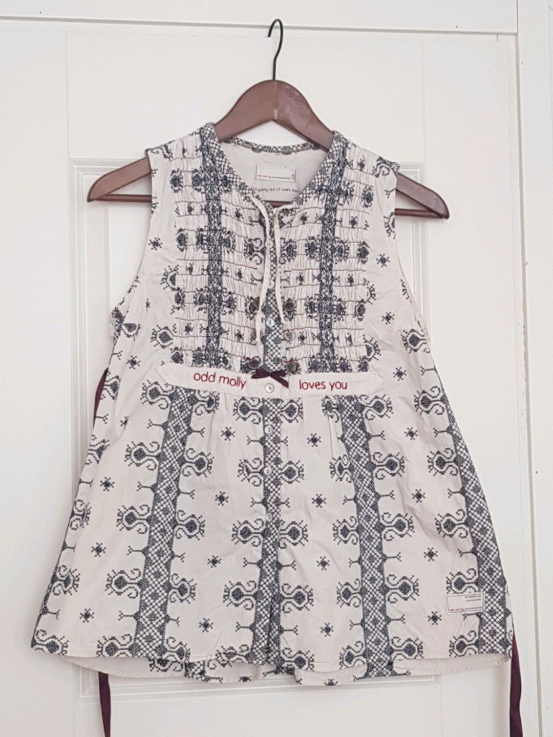 Odd molly top