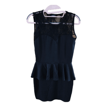 Musta pitsinen peplum klubimekko millenial klubi ajoilta :D Y2k fashion