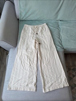 Beige laiad püksid