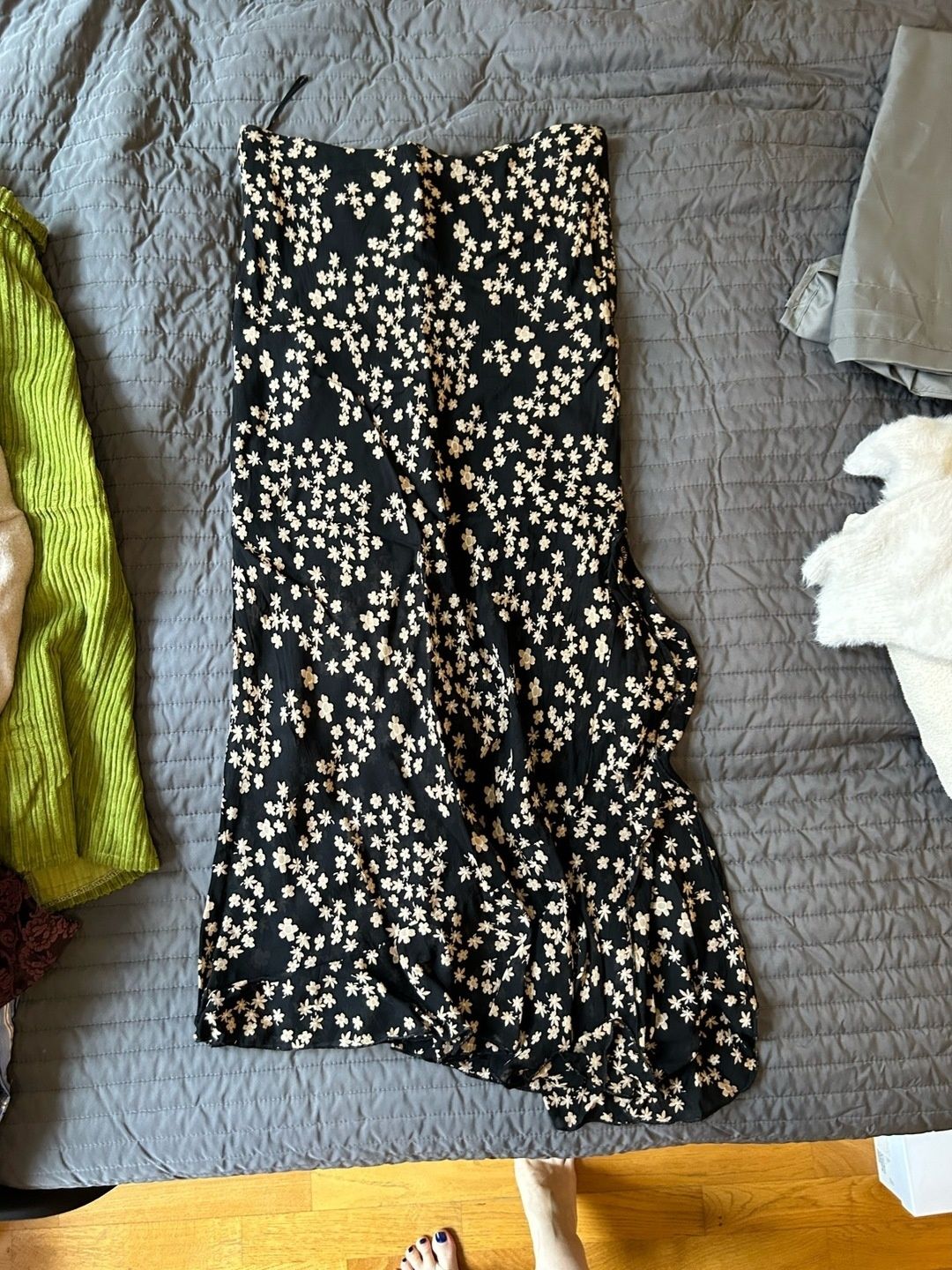 Positive skirt