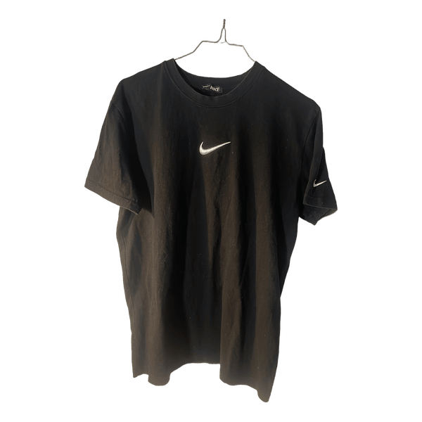 Sort Nike t-shirt