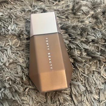 Fenty Beauty eaze drop’lit 