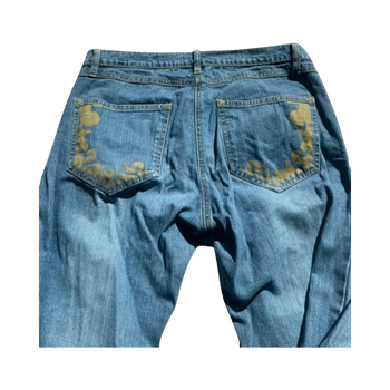 Vaaleat bootcut farkut, kullan kirjailu