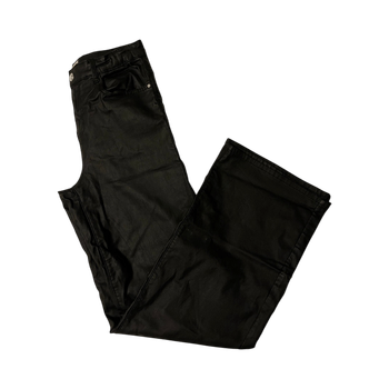 Musta keinonahkahousut